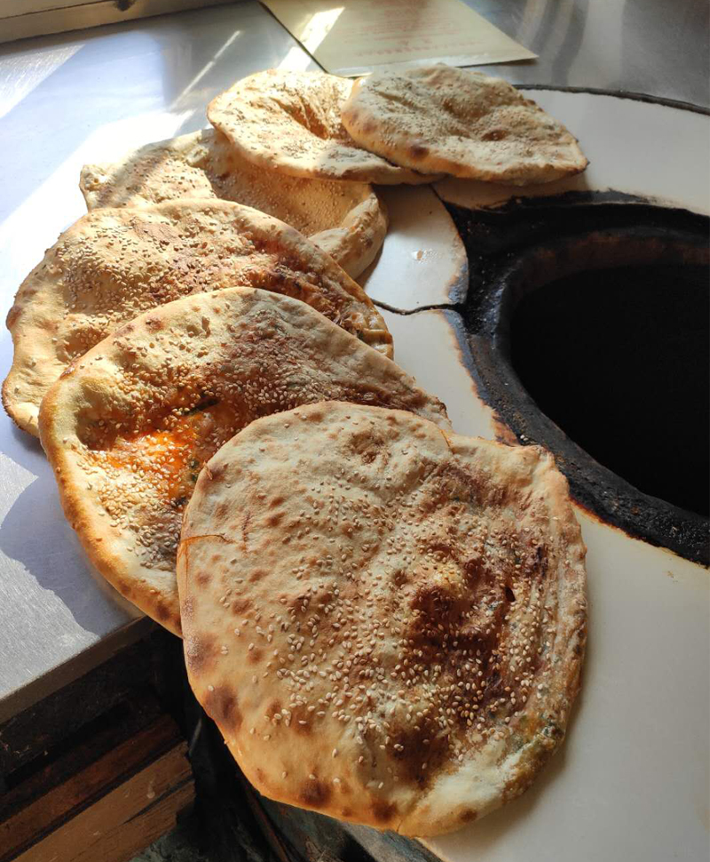 湖北江汉仙桃土特产仙遇馋三兄弟锅盔芝麻猪肉鲜肉锅块微辣锅奎