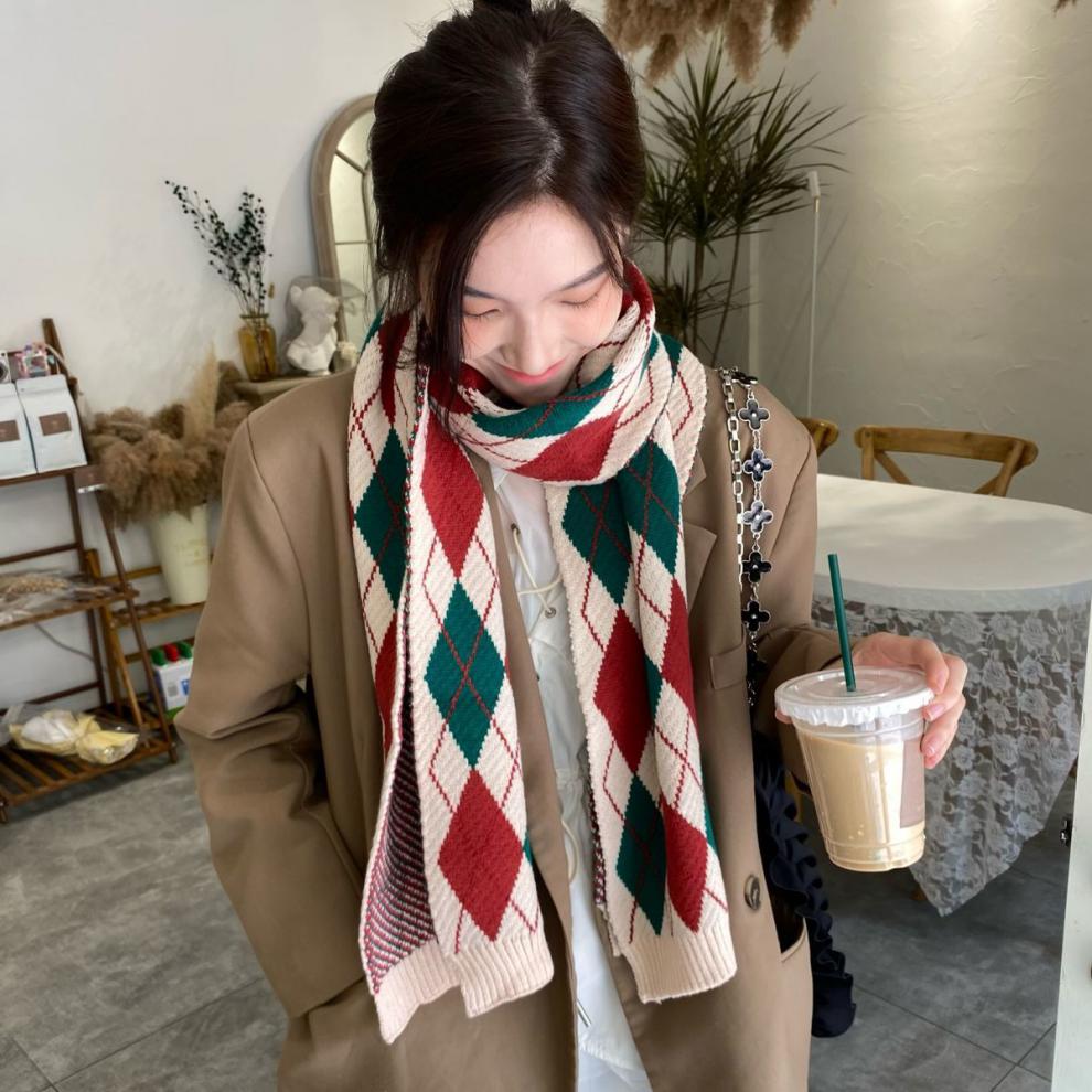 2021网红拼色菱形格子女围巾ins风日系学生百搭秋冬毛线保暖针织围脖