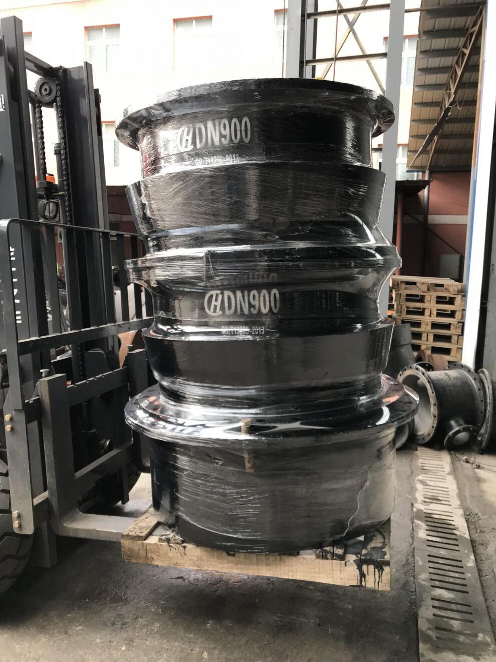 球墨铸铁盘承dn100铸铁盘承短管dn1800口径给水管件自来水管道dn300