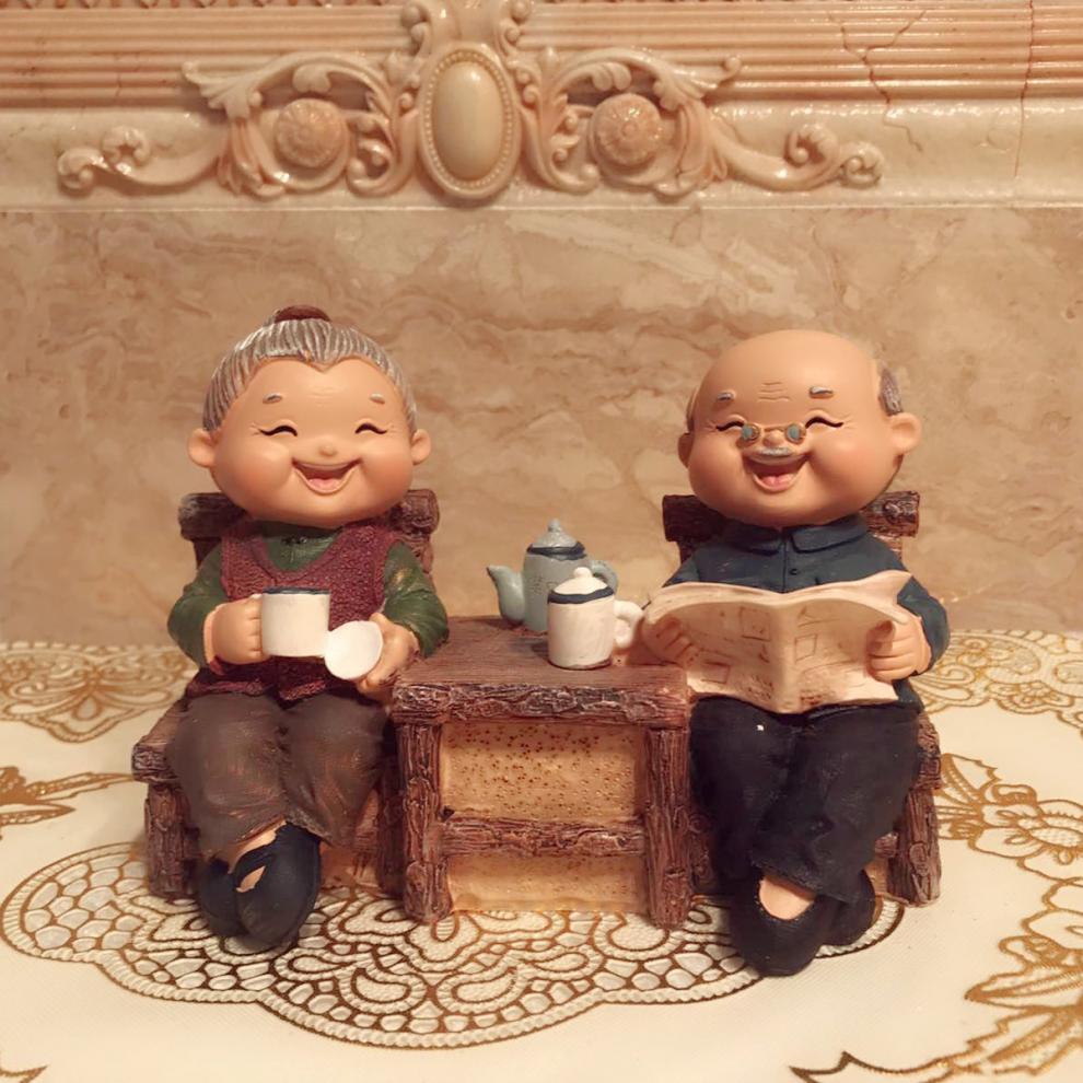 2022新款可狄情侣夫妻老头老太太摆件骑车相守相伴家居摆件结婚记念日