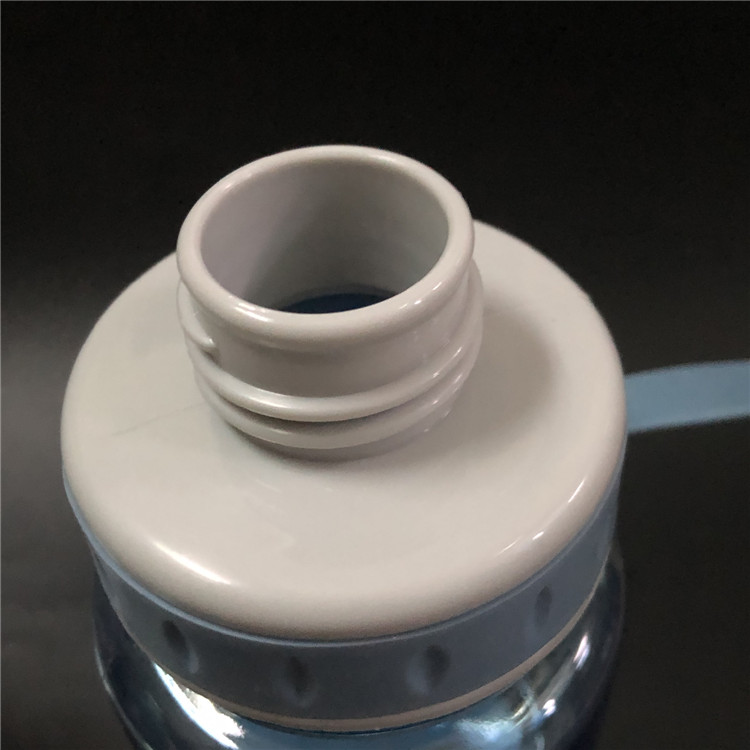 振兴水杯 振兴 550ml太空杯带刻度运动水壶学生水瓶便携式带茶隔喝水