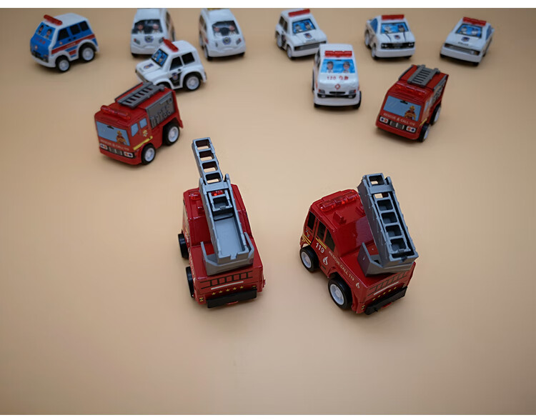 儿童玩具1盒12辆小车玩具男孩宝宝迷你回力小汽车惯性消防12辆回力车