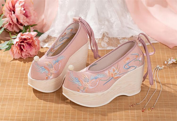 颂列汉服鞋子女古风超仙增高厚底明制古代高跟翘头绣花鞋坡跟古装布鞋