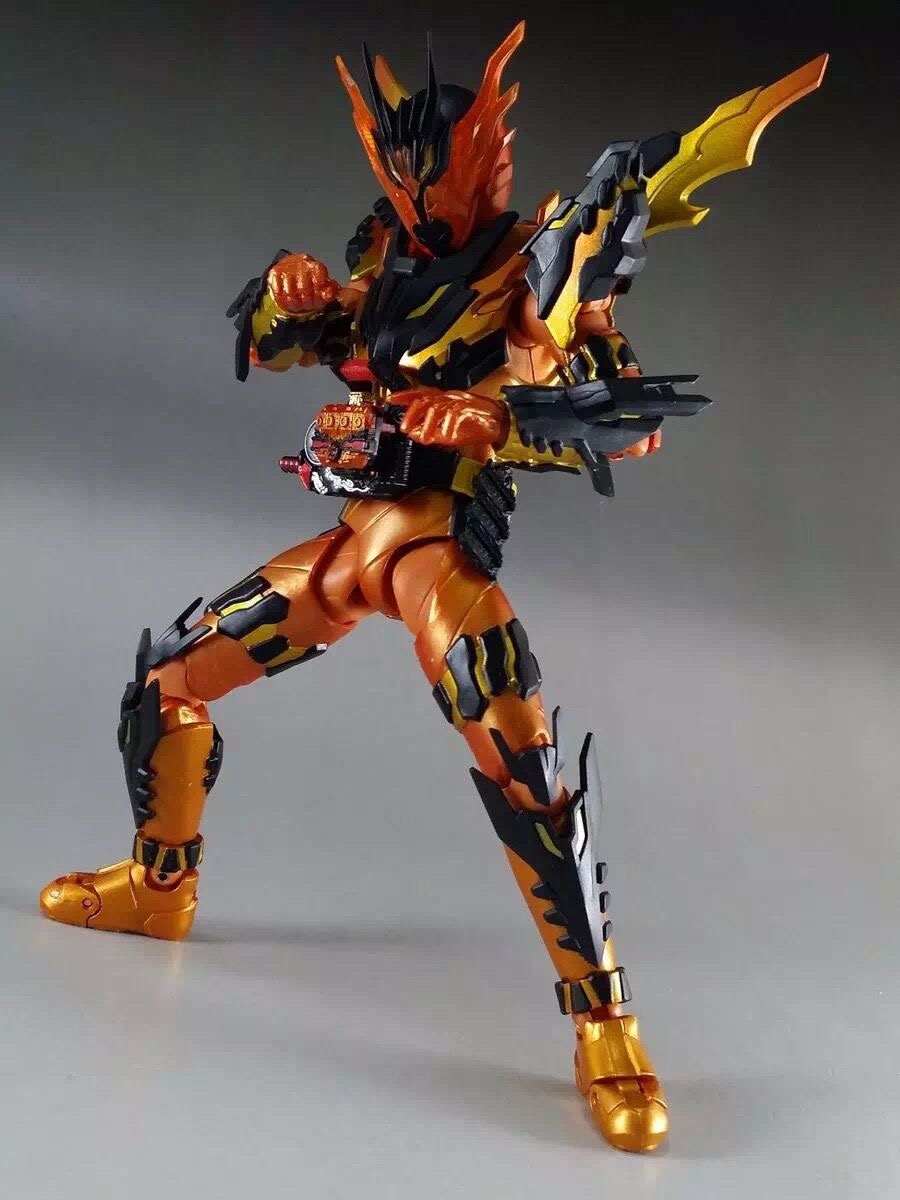 【官方认证】万代(bandai)假面骑士创骑手办同款shfbuild危险坦坦形态