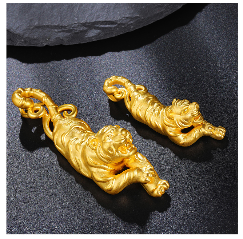 玛莉曼曼珠宝999足金老虎黄金吊坠虎年十二生肖虎足金虎头本命年项链