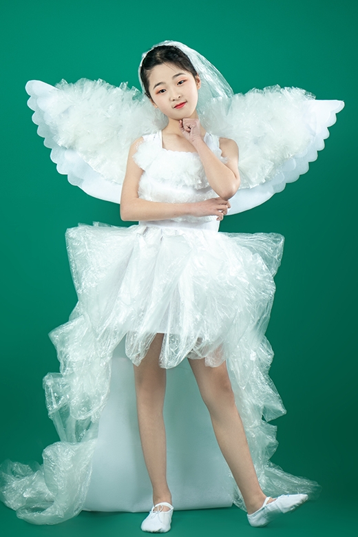 环保服装儿童时装秀服装儿童时装秀女diy表演服舞台演出手工天使公主