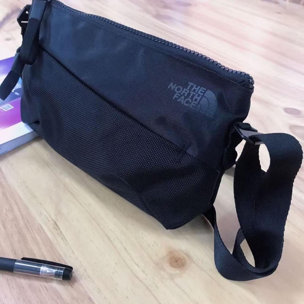 241673245154af98.jpg' style=