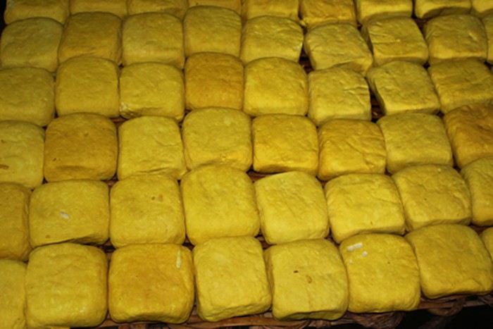 黄豆腐正宗宣威倘塘姜黄豆腐约40克/块云南特产 可臭豆腐加蘸料 黄