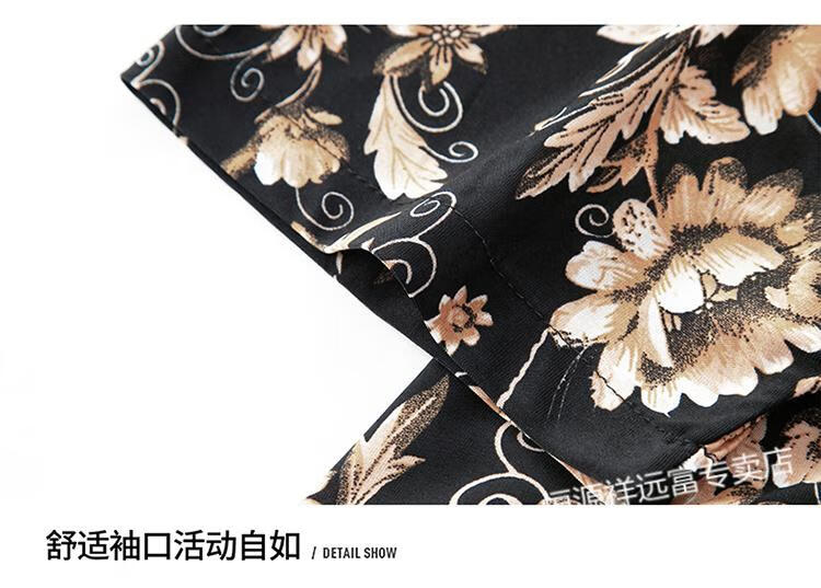 308c13b35f410a1c.jpg' style=