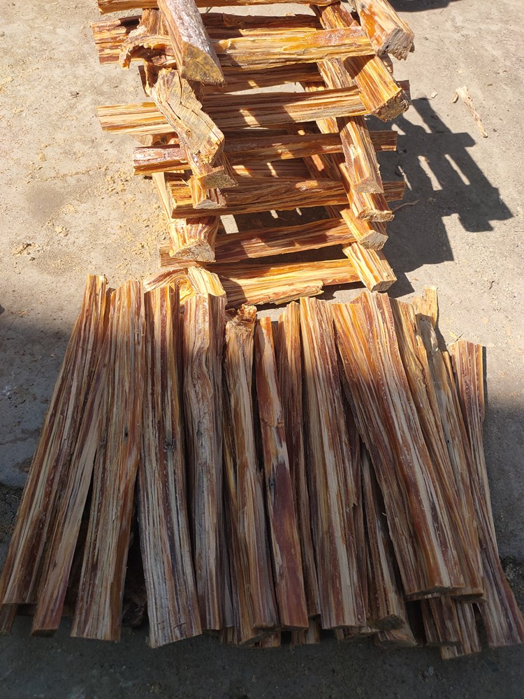 松明引火条引燃条松明松光琥珀木生火燃料油柴松明子木炭生火工具 1斤