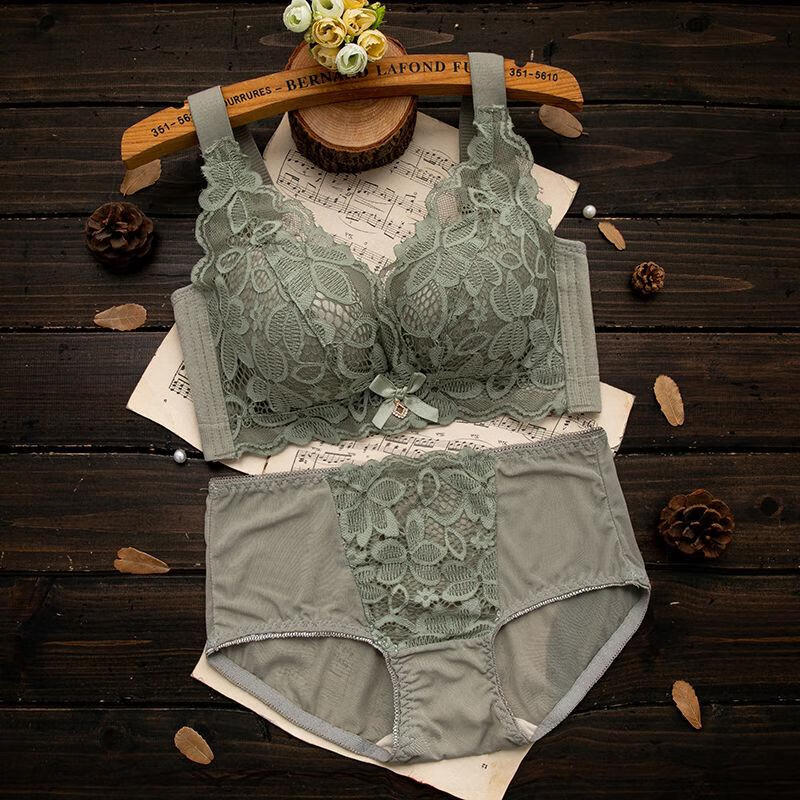 289c4220f60ec847.jpg' style=