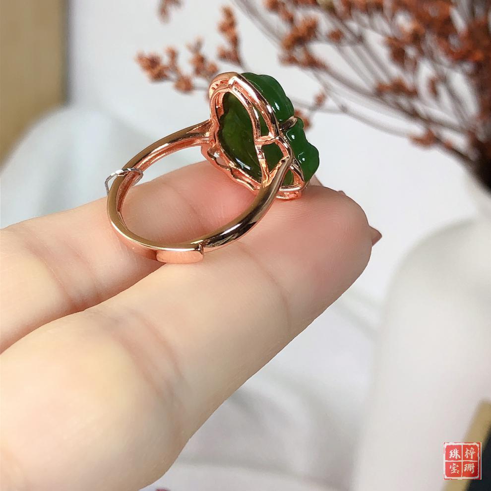 商品介绍 戒指托材质为925银 玉石为和田碧玉 戒指活扣/可调节 带证书