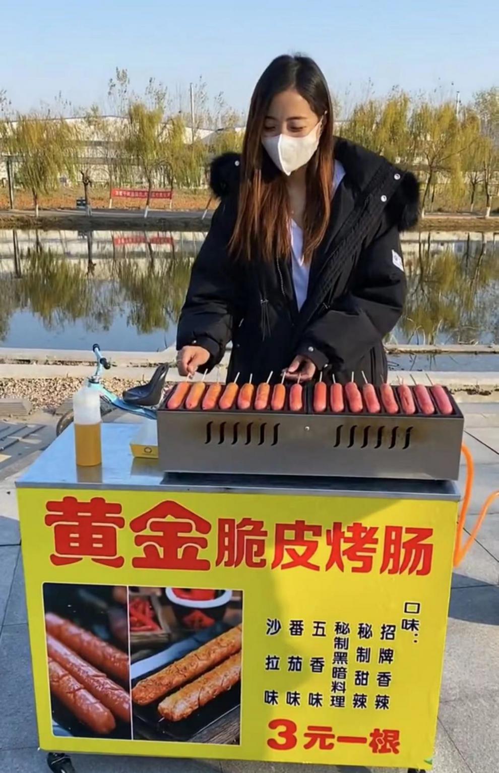 黄金脆皮烤肠机摆摊网红燃气商用机器设备烤肠热狗炉推车 16管商用