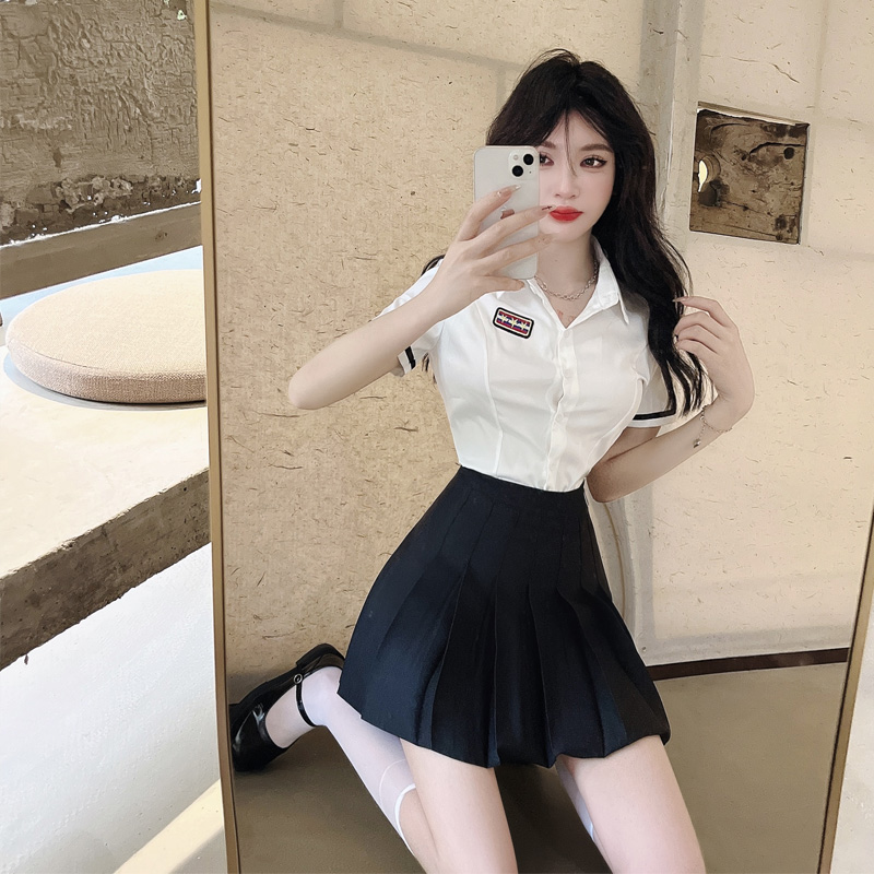 俞兆林品牌女装学院风jk制服套装女夏季减龄白色短袖领结衬衣百褶短裙