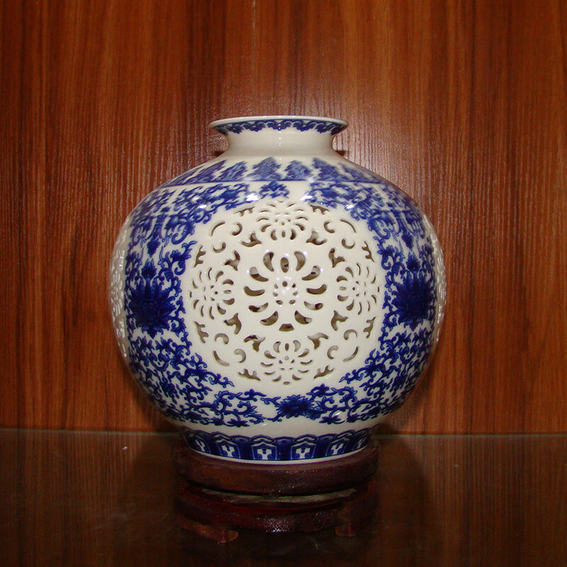 景德镇陶瓷花瓶仿古雕刻薄胎镂空青花瓷花瓶摆件格调点 青花竹节高25.