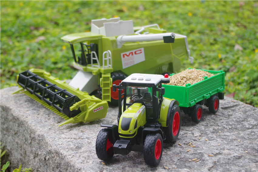 水稻收割机玩具 拖拉机水稻收割机农夫车农业机械科教模型玩具带灯光