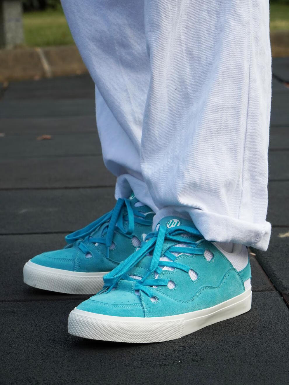 顽刻面包鞋 oll·ieskate湖水蓝白翻毛皮90s复古bake vulc男女滑板鞋