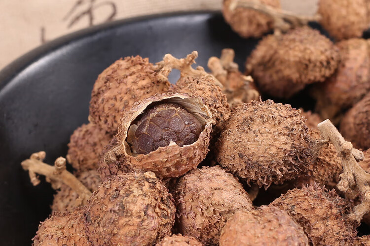 正宗阳春春砂仁,采用农家种植无污染无添加,纯生晒加工方式制作而成!