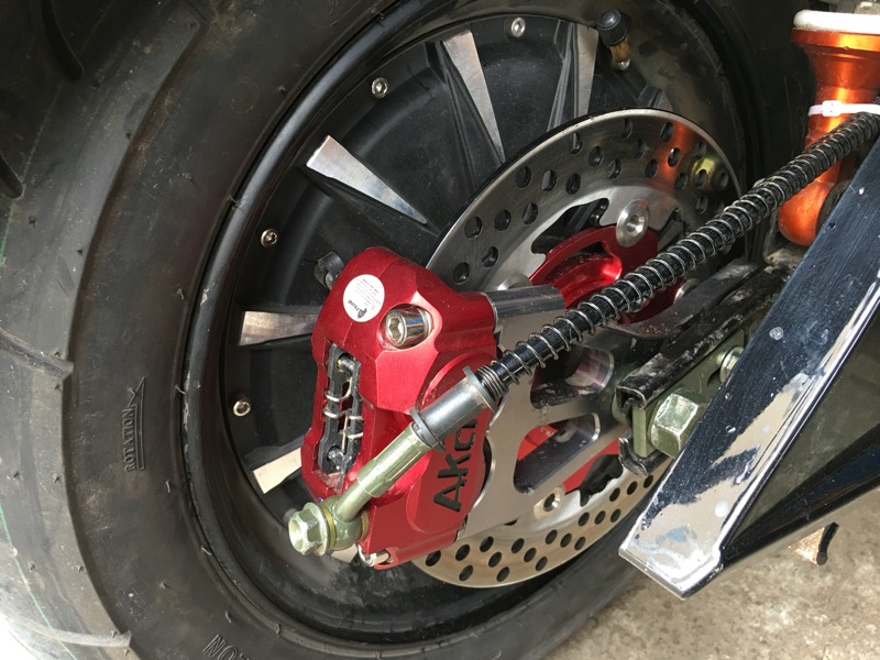 akcnd小牛u1速珂cu电动踏板车鼓刹改装220小辐射碟刹小龟王电摩 竞技