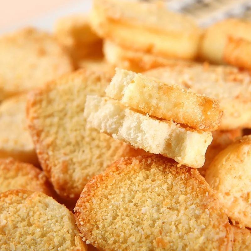 蒙田鲜奶小酥内蒙古特产烤馍片馒头片馍丁饼干小零食整箱休闲食品