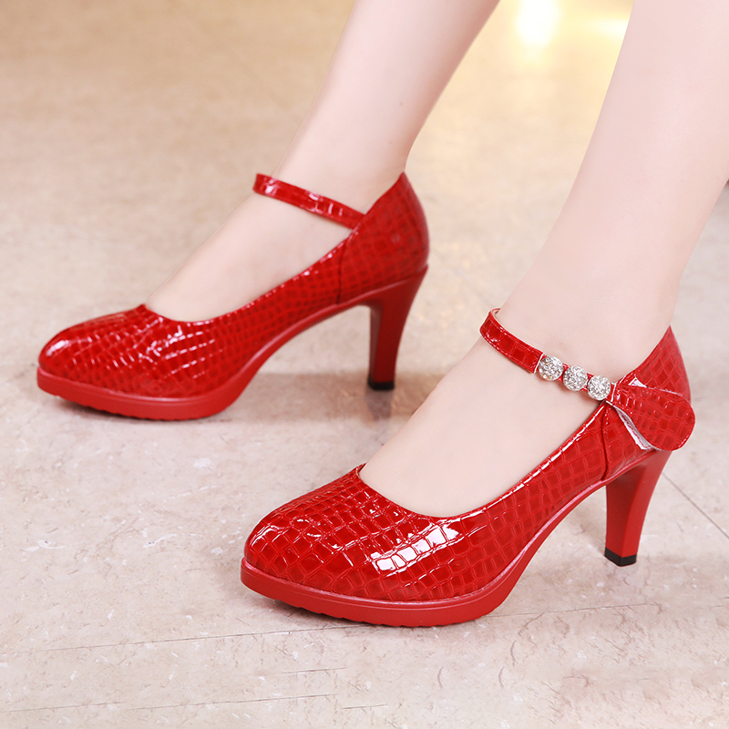 百丽芬普达旗袍模特演出走秀鞋女中跟细跟尖头浅口单鞋一字扣职业工作