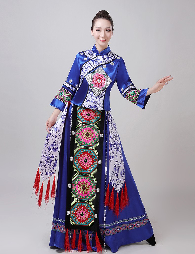 苗族服装女少数民族演出服广西壮族舞蹈服盛装彝族衣服瑶族表演服