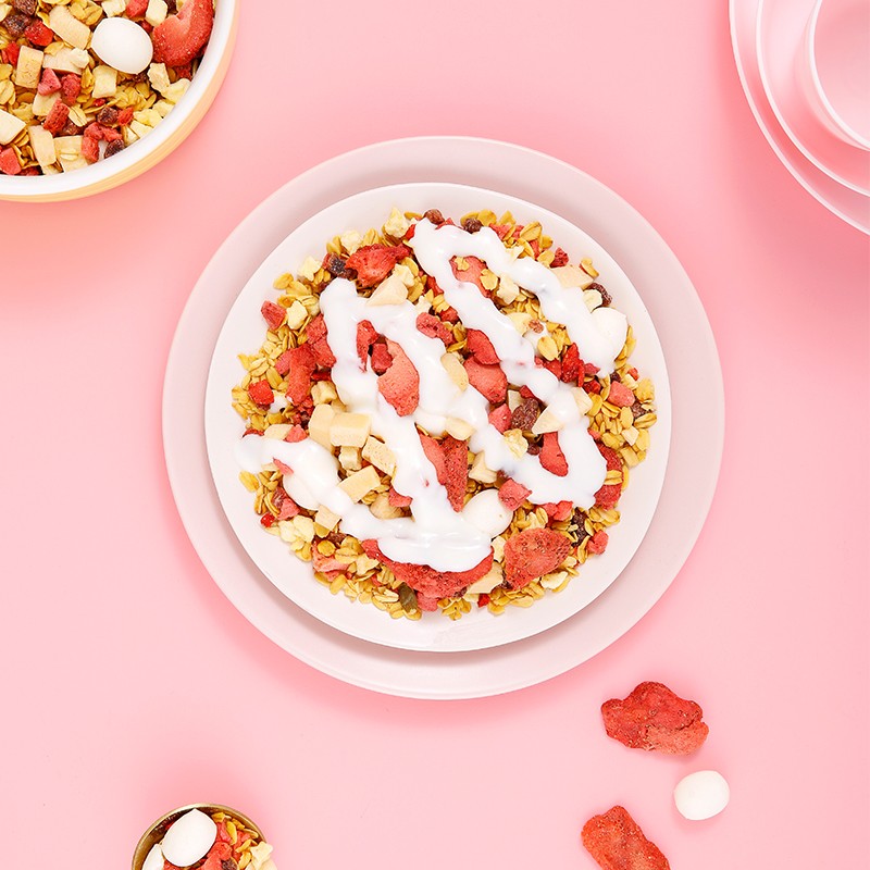 王饱饱草莓乳酪烘焙麦片非膨化谷物早餐代餐燕麦片400g