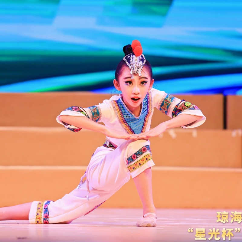 民族特色服装表演服彝族艺考舞蹈表演服民族喊月亮女成人中国舞定制