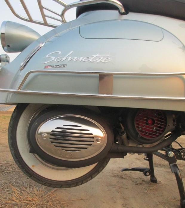 复古大黄蜂150cc摩托车罗马假日大龟王踏板摩托国四电喷能上牌 蓝色