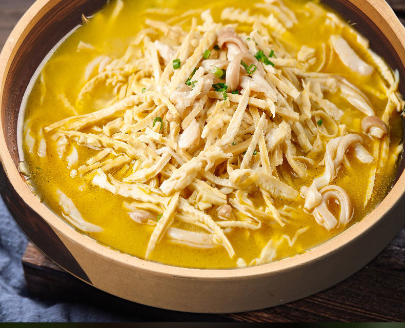 修山竹糯米笋竹笋尖烟笋干货碳烤笋嫩笋丝凉拌笋脆片