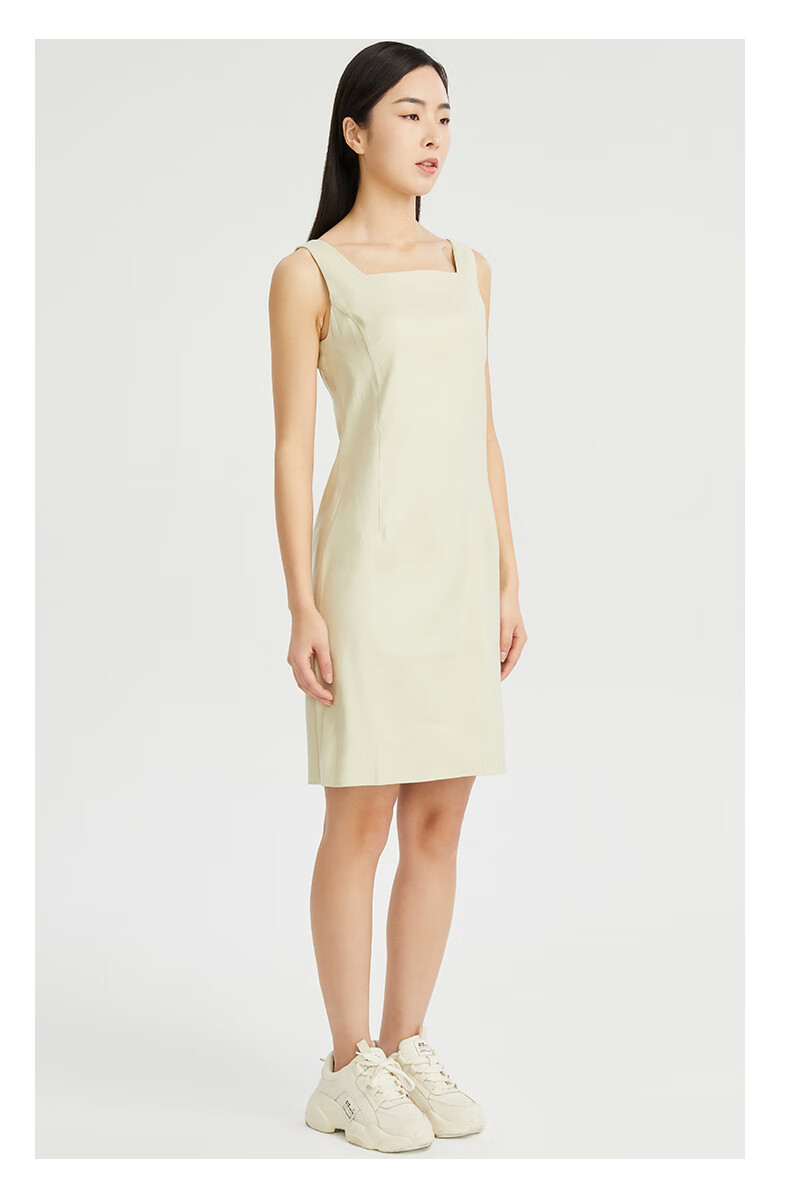 喀啦carablue女装时尚简约修身方领连衣裙kc221mwo0002 浅卡其k1 am