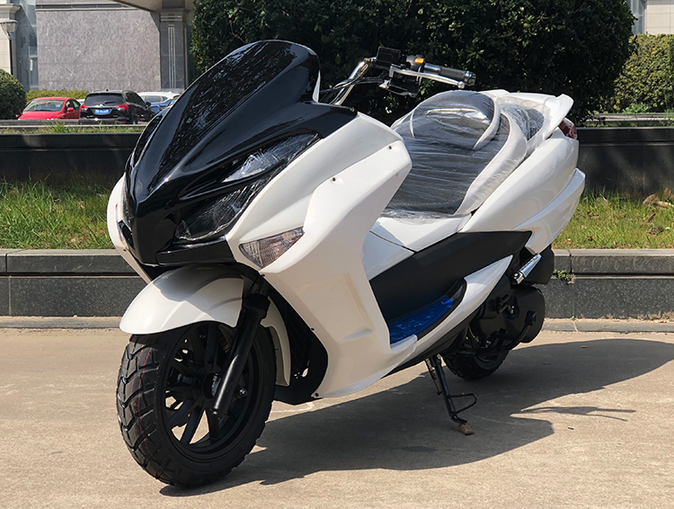 定制全新马杰斯特款式踏板车t8摩托车跑车国四电喷150改装巡洋舰燃油