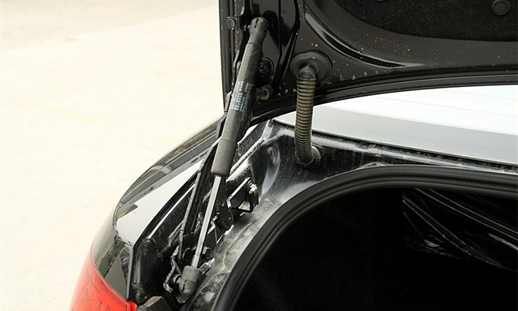 适用马自达6后备箱支撑杆马六马6轿跑尾盖b70b50行李