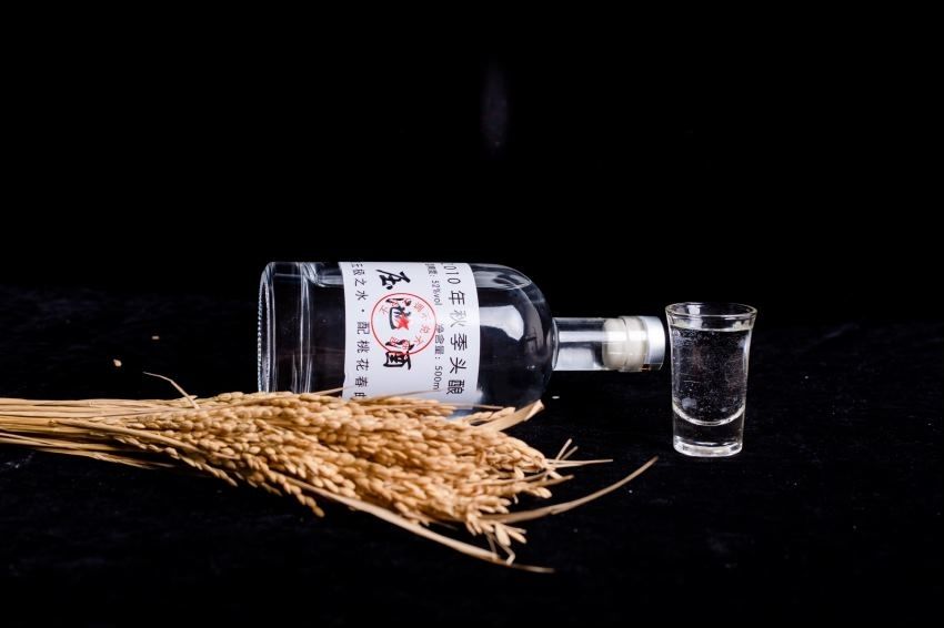 白酒整箱固态发酵,古井镇老窖压池酒,纯粮酿造经典浓香 2瓶装52度 2