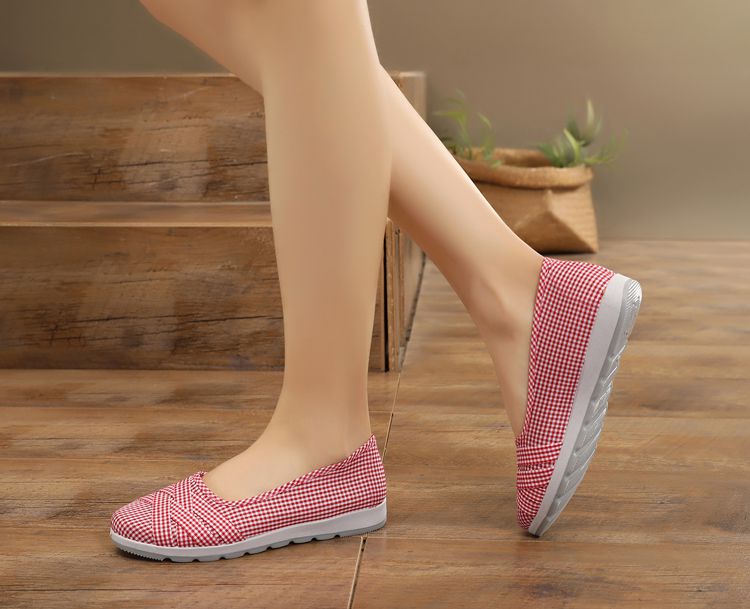 方口鞋女夏季软底防滑女款单鞋平跟工作鞋透气方口鞋妈妈鞋红色8815女