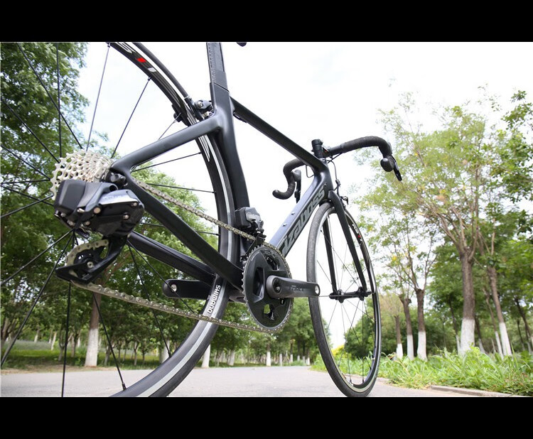 碳刀公路车 碳纤维公路自行车ut变速支持速联无线电变c夹碟刹 平把