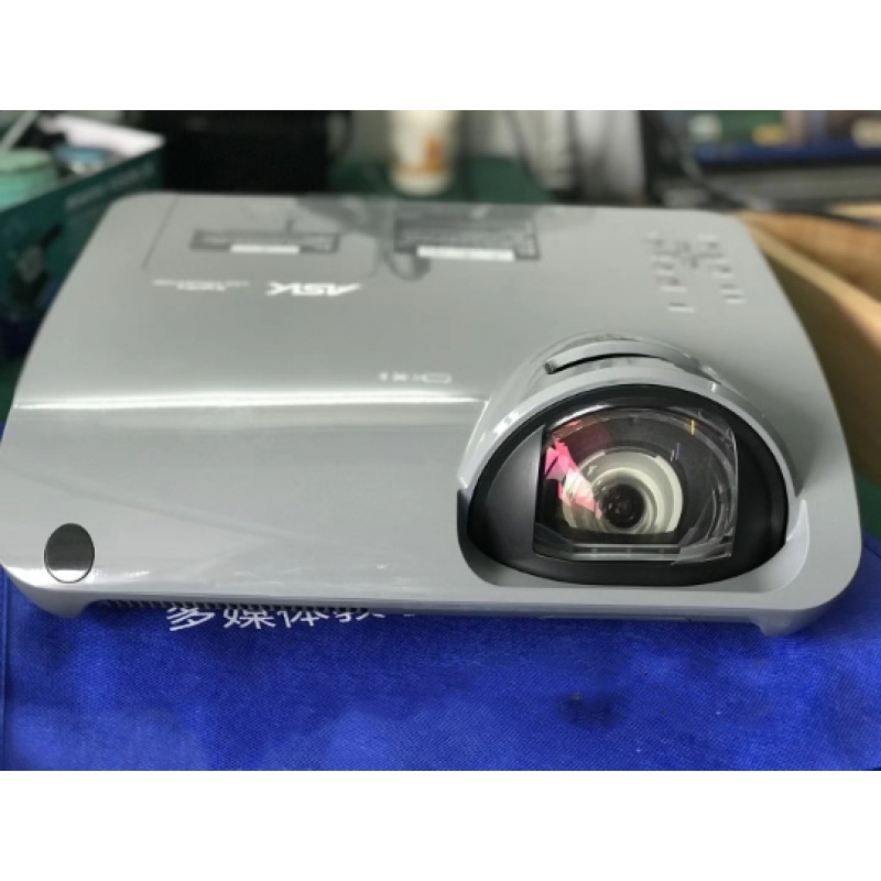 爱普生(epson)良品爱普生83 投影机投影仪高清1080p办公家用3d无线