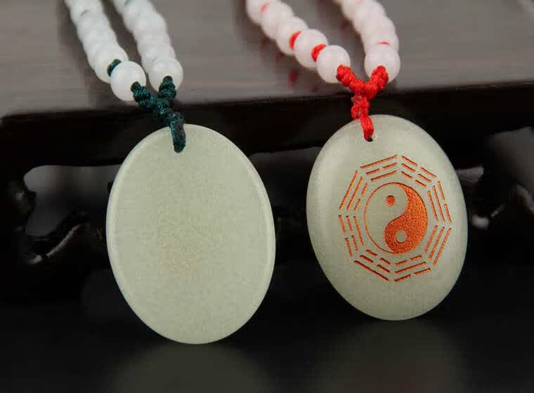 道教吊坠个性阴阳鱼夜光石太极八卦图项链男女饰品挂件平安护身符