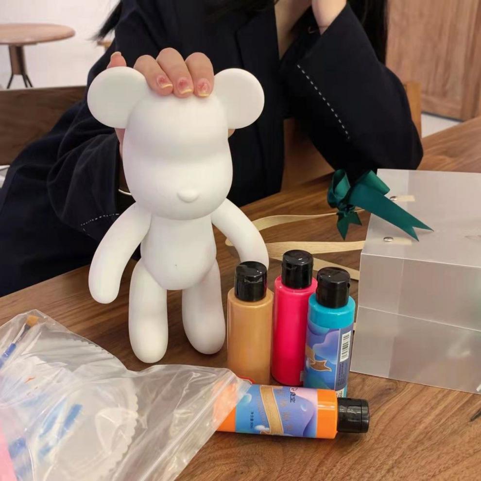 比熊网红流体暴力熊自制熊创意手工diy流体网红儿童手办涂鸦摆件玩具