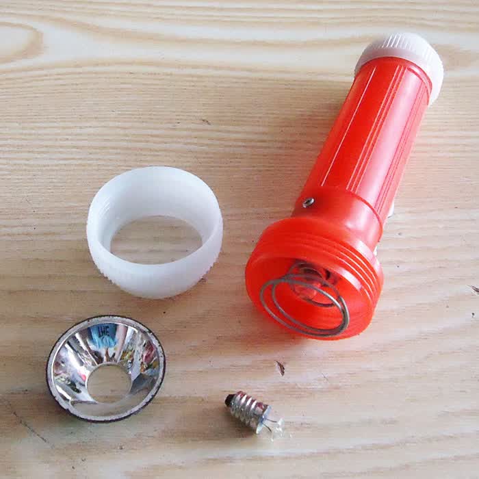 2节2号电池 老式塑料手电筒 黄光灯泡 胎教 两节2号 2号手电(随机色)