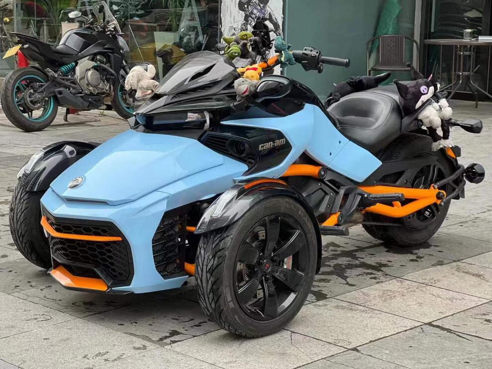 庞巴迪倒三轮摩托车 进口brp庞巴迪f3边偏倒三轮沙滩越野重机大排量