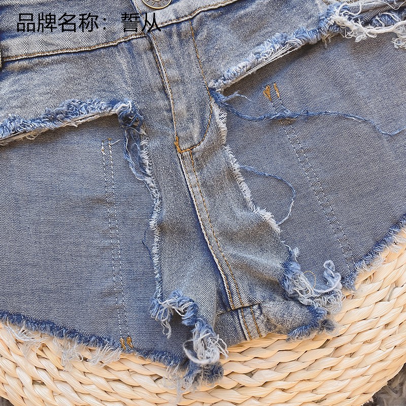 外穿低腰紧身热裤女士外穿三角牛仔短裤夏天辣装心机外出勒痕裤毛边
