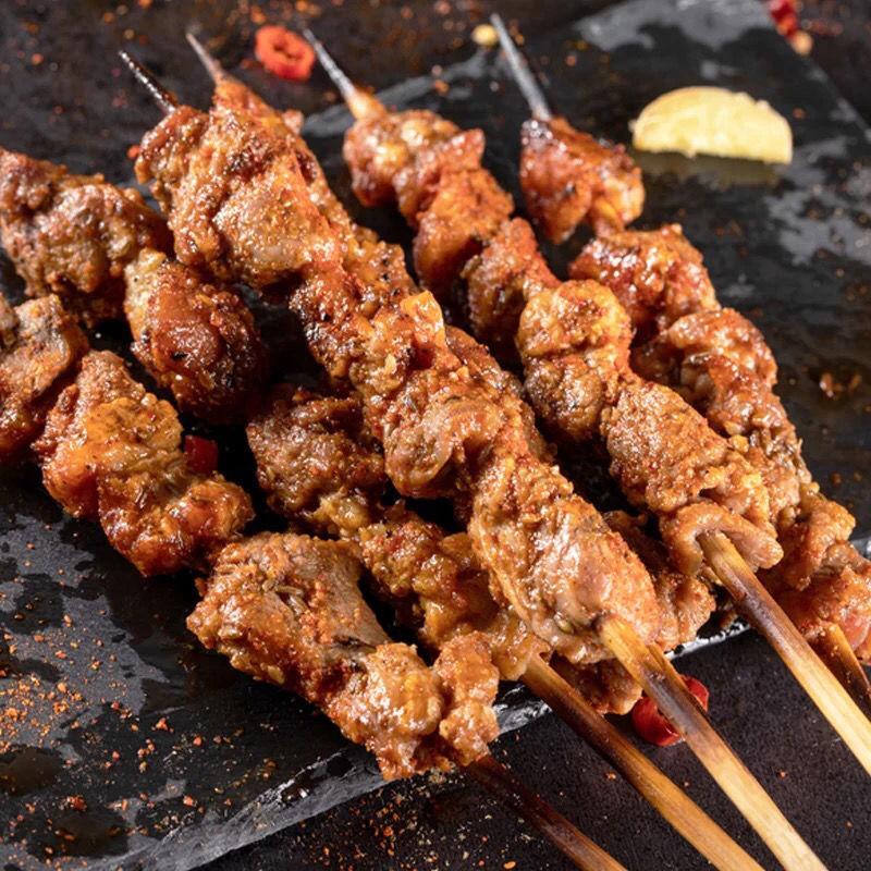 羊肉串户外烧烤羊肉串新鲜手工串制烧烤食材羔羊肉串串批发烧烤串