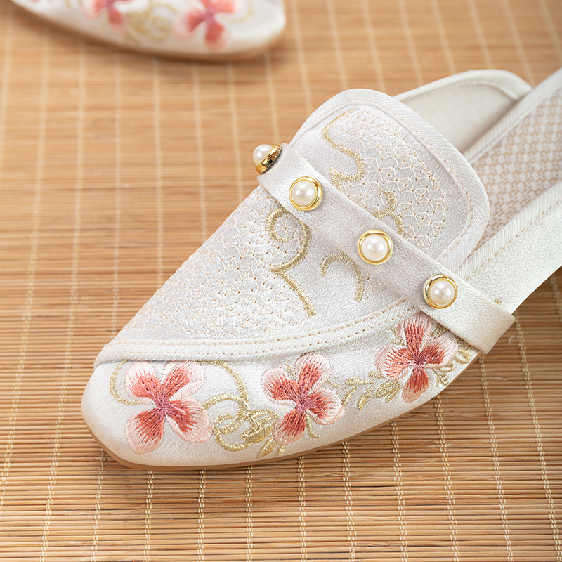 翰钦曼柔2022新款圆头盘扣国风绣花拖鞋日常家居布拖鞋绸缎面料学生拖