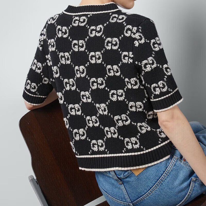 【包税】GUCCI/古驰23秋冬新款 女士米黑色羊毛提花GG印花短袖短款毛衣770059XKCNA1289
