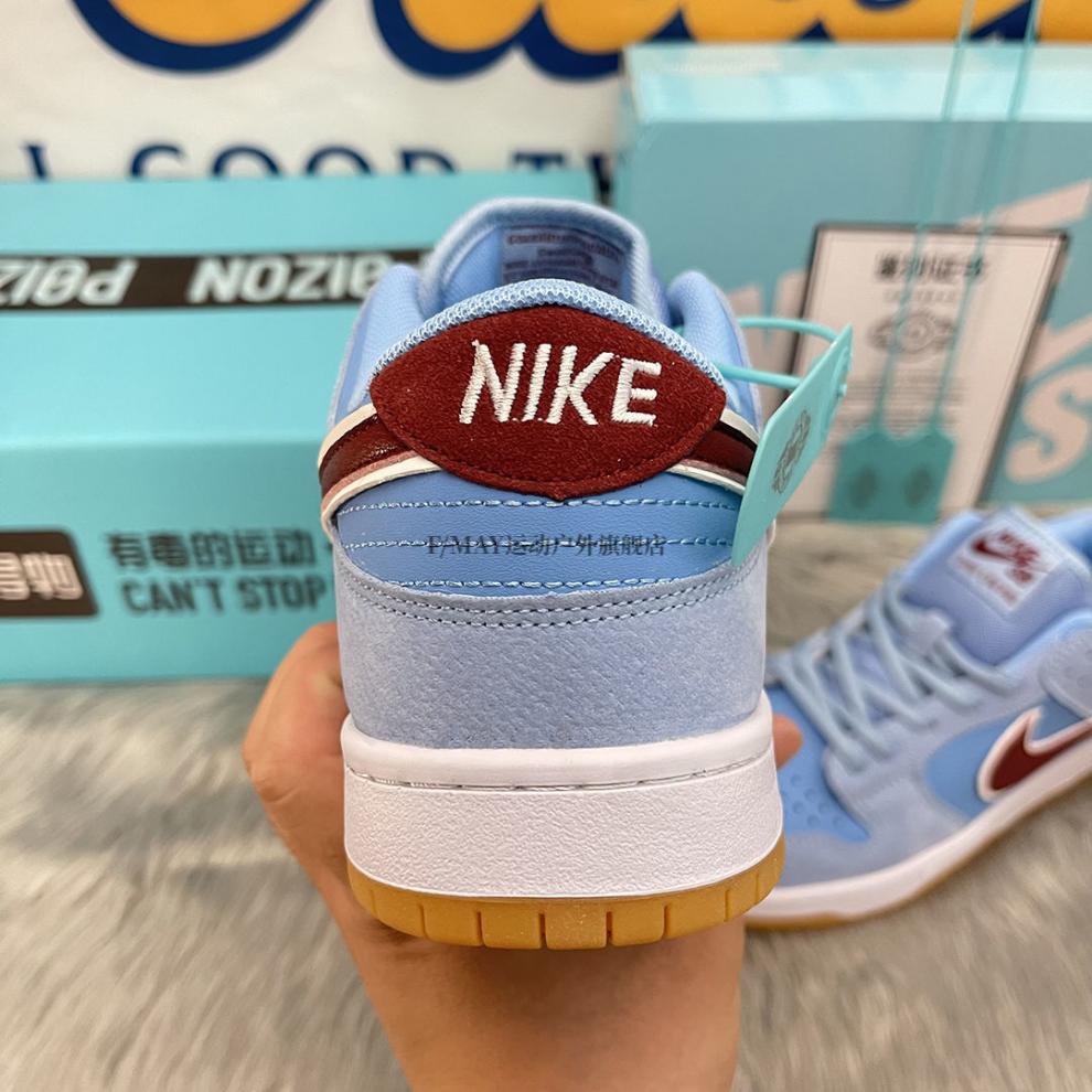 耐·克莆田纯原运动新款dunksb蓝色泡泡糖费城人复古