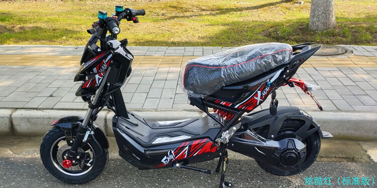 雅迪新日爱玛同款战警电动车60v72v战狼电瓶车极客成人踏板车双人电摩