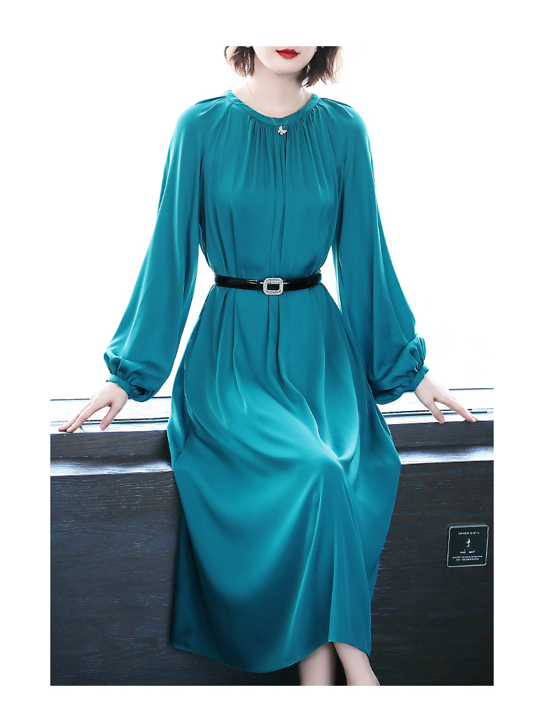 真丝连衣裙2019新款女秋很仙的法国小众显瘦过膝长款气质裙子 孔雀蓝