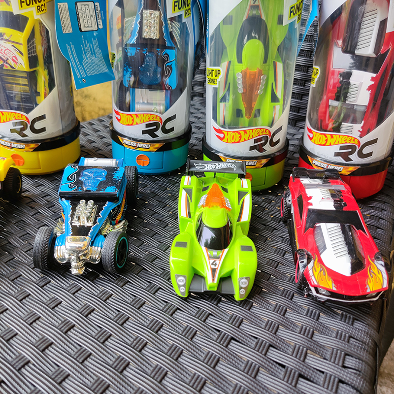 风火轮赛车汽车模型 无线遥控赛车玩具车跑车电动小车迷你套装儿童