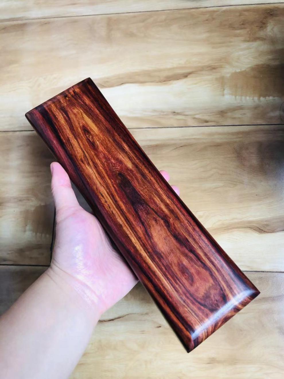 海南黄花梨枕头孤品海南全实心枕头颈椎枕高油密老料中式成人摆件款式